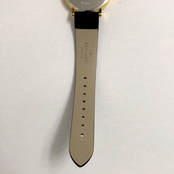 Kate Spade Scallop Watch - Picture 6 of 10